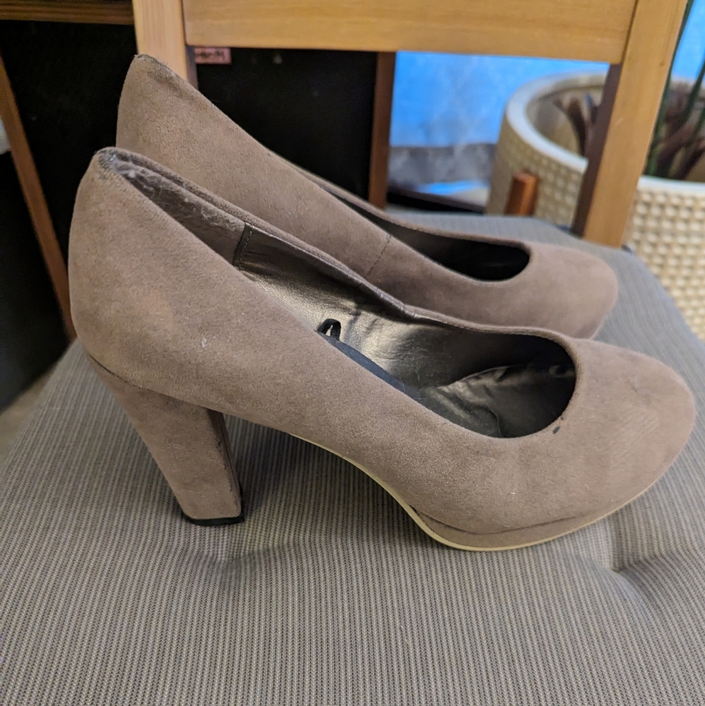 Beige 3" suede heels